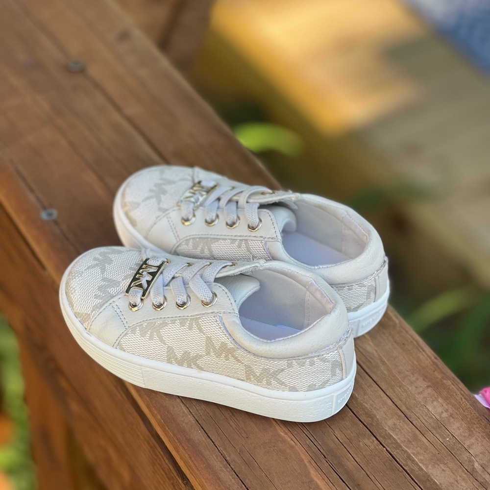 Michael Kors Toddler/Infant Size 5 (girls) Only wore Once.